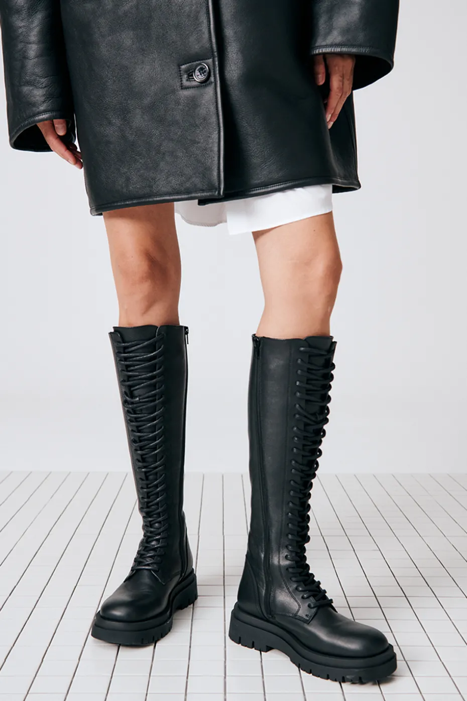 CPH1008 Leather Black