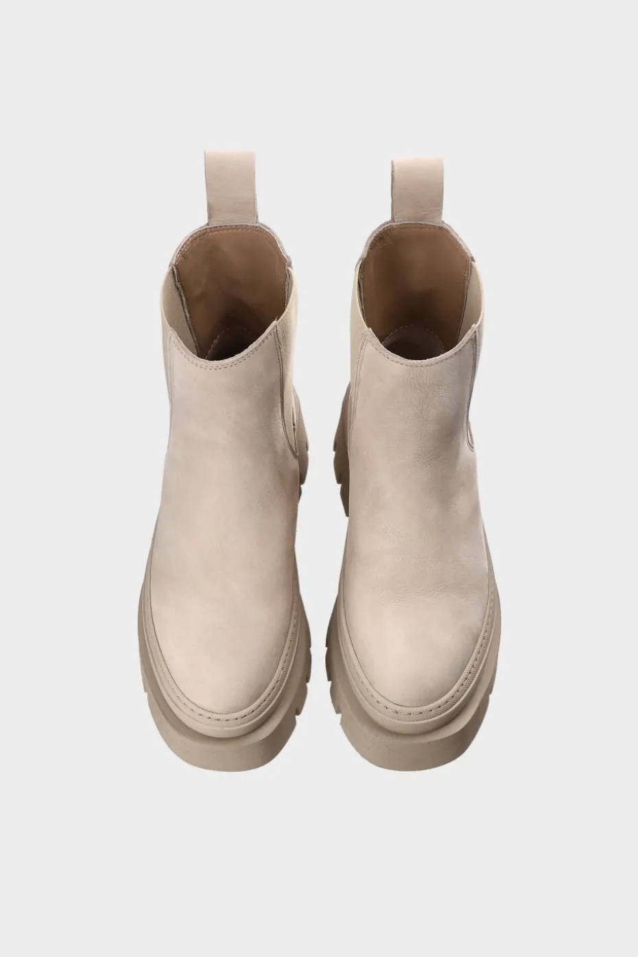 CPH686 Nabuc Almond