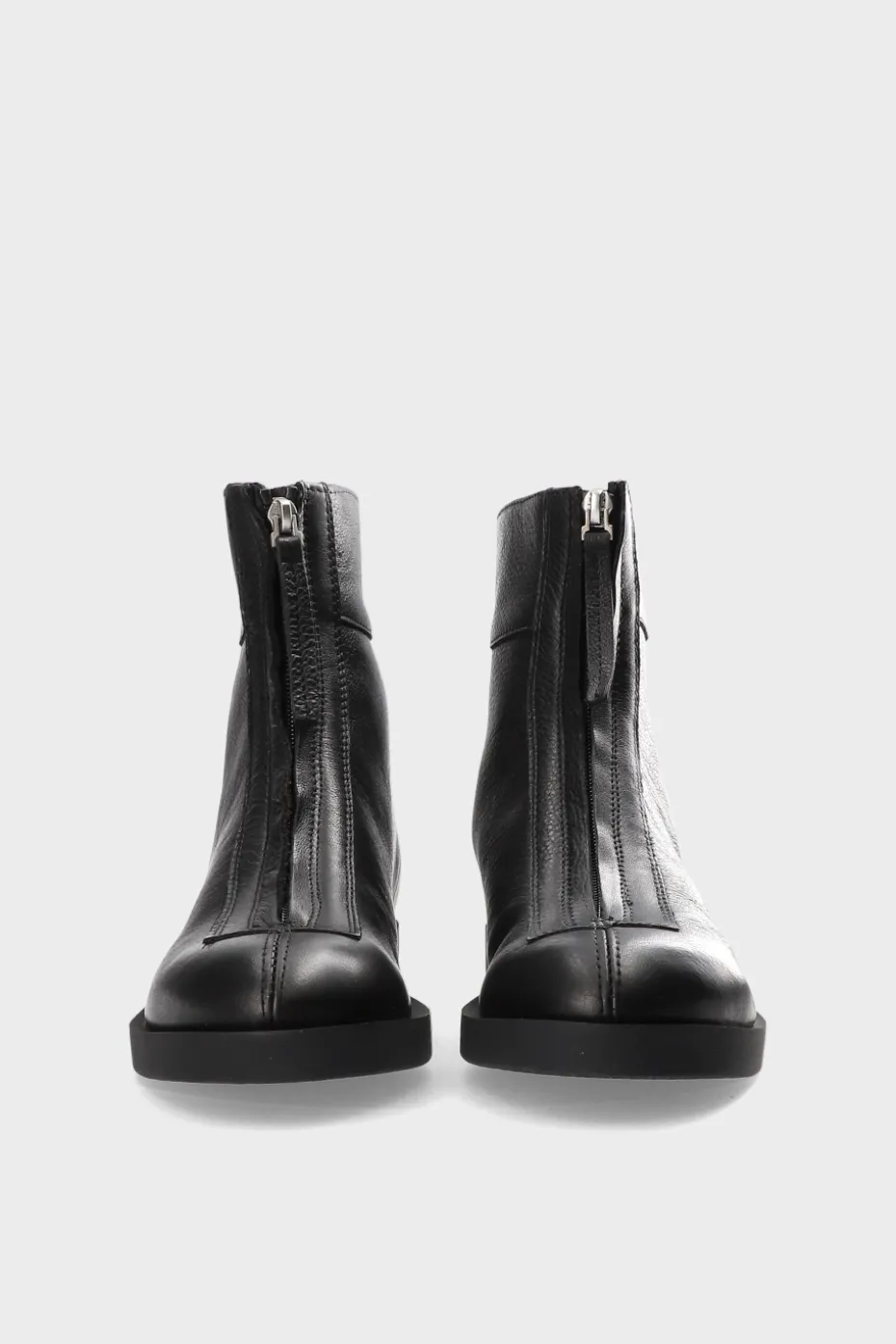 CPH681 Vitello Black