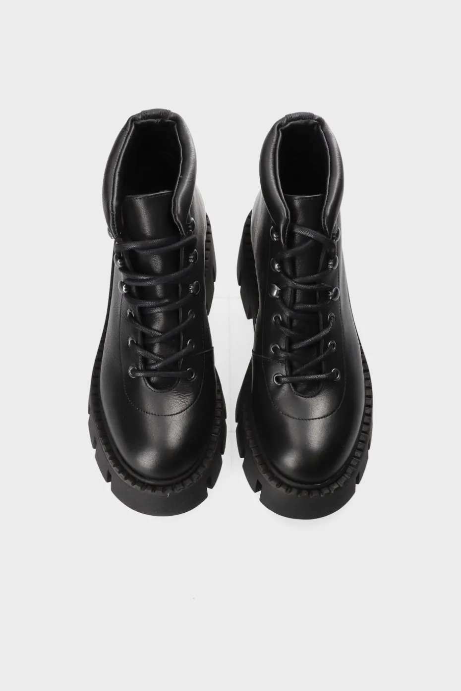 CPH134 Vitello Black