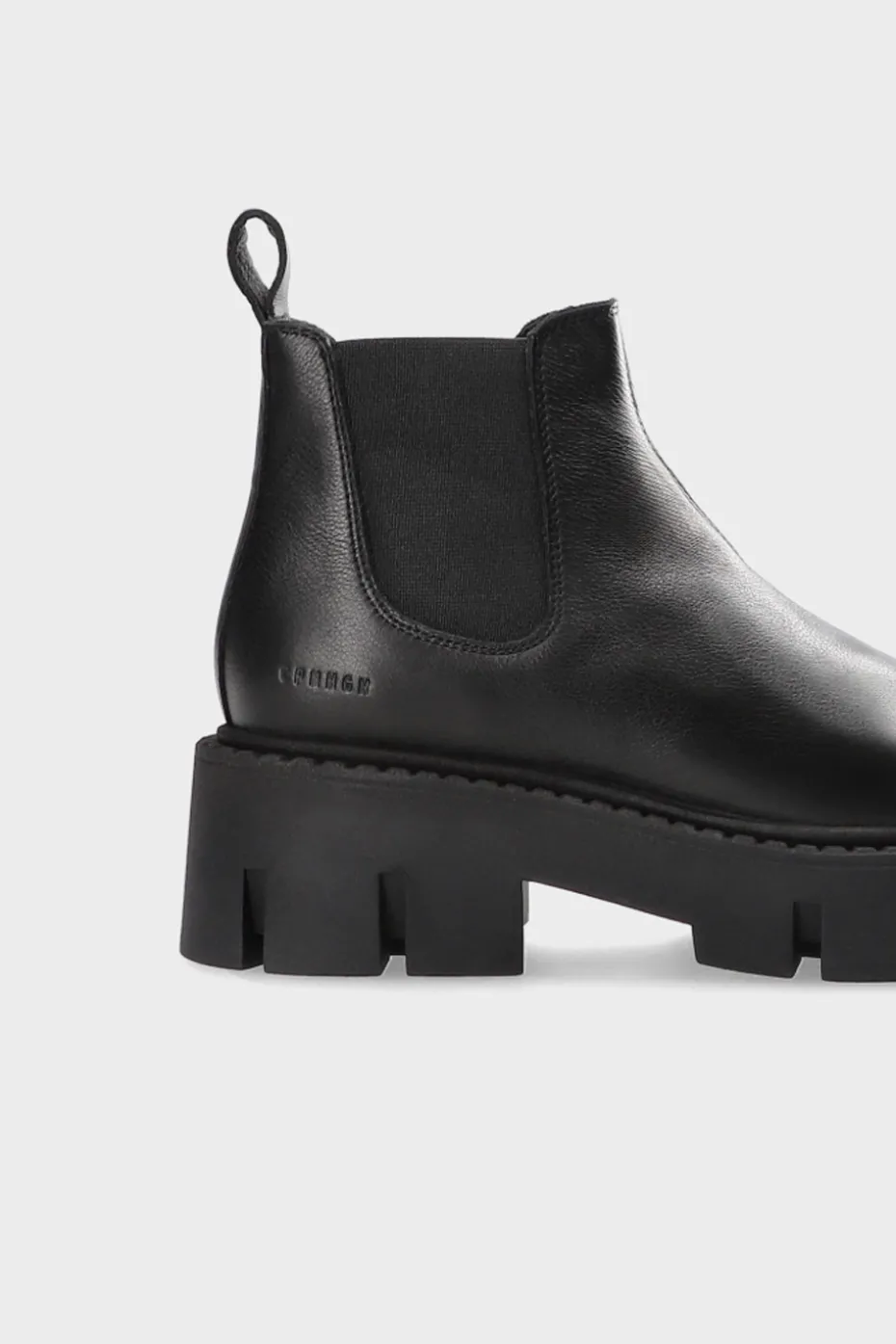 CPH135 Vitello Black
