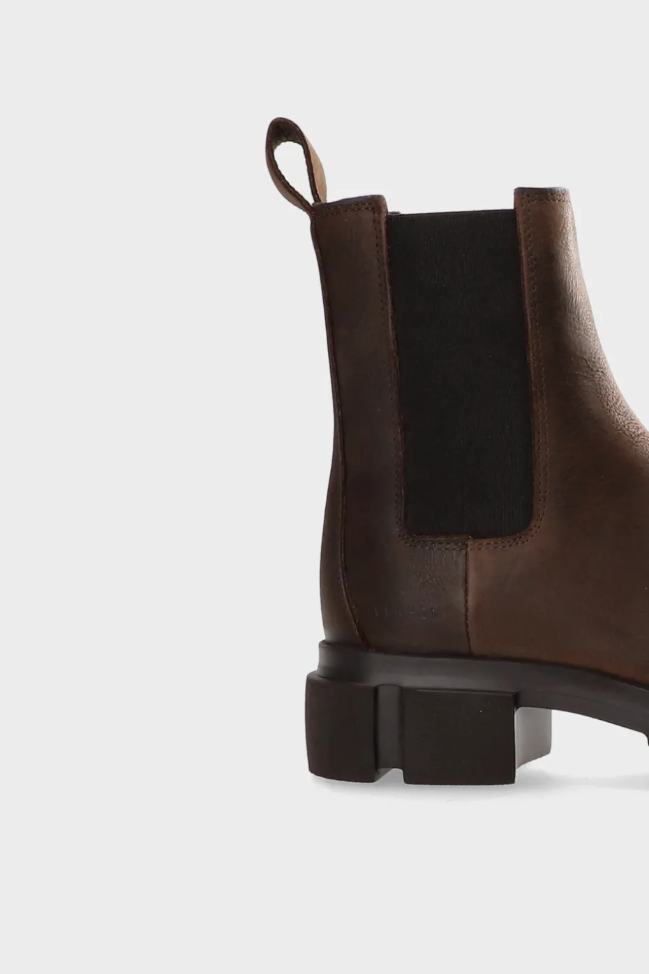 CPH570 Waxed Nabuc Chocolate