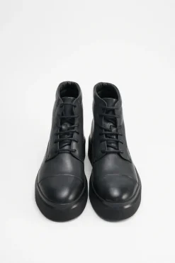 CPH519M Waxed Vitello Black