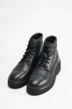 CPH519M Waxed Vitello Black